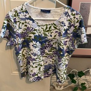 Karen Scott T shirt